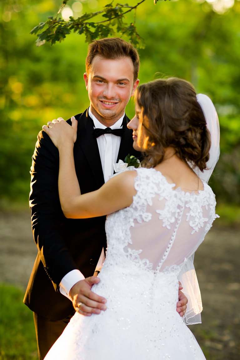 fotografia slubna slask, zdjecia slubne tychy, fotograf slubny pszczyna, zdjecia slubne slask, wesele markowy w pszczynie, slub w kosciele podwyzszenia krzyza w pszczynie, slub slask, zdjecia slubne katowice, dwoch fotografow na slub, fotografia slubna krakow, fotografia slubna bielsko, zdjecia slubne bielsko