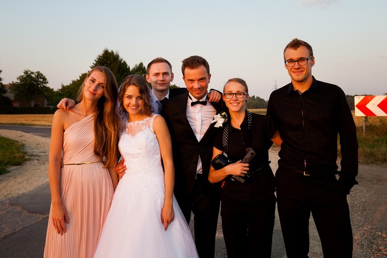 fotografia slubna slask, zdjecia slubne tychy, fotograf slubny pszczyna, zdjecia slubne slask, wesele markowy w pszczynie, slub w kosciele podwyzszenia krzyza w pszczynie, slub slask, zdjecia slubne katowice, dwoch fotografow na slub, fotografia slubna krakow, fotografia slubna bielsko, zdjecia slubne bielsko