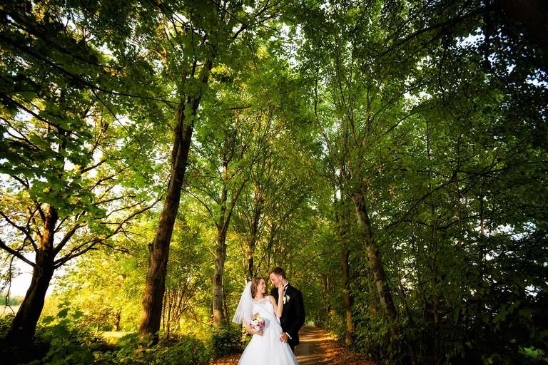 fotografia slubna slask, zdjecia slubne tychy, fotograf slubny pszczyna, zdjecia slubne slask, wesele markowy w pszczynie, slub w kosciele podwyzszenia krzyza w pszczynie, slub slask, zdjecia slubne katowice, dwoch fotografow na slub, fotografia slubna krakow, fotografia slubna bielsko, zdjecia slubne bielsko