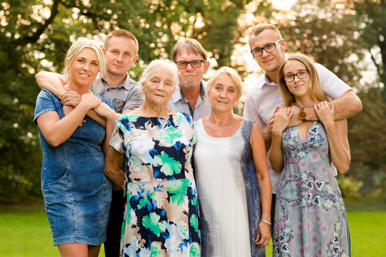 lifestylowa sesja rodzinna pszczyna, lifestylowe sesje rodzinne pszczyna, sesje rodzinne pszczyna, zdjecia rodzinne pszczyna, sesja rodzinna bielsko, fotografia rodzinna śląsk, zdjęcia portretowe pszczyna, sesja portretowa bielsko, zdjęcia w plenerze bielsko, rodzina w plenerze sląsk, fotografia rodzinna bielsko-biala, fotografia rodzinna slask, zdjecia ludzi slask, zdjecia dla rodzin, fotograf fotograf rodzinny slask, fotograf czechowice, fotografia bielsko, zdjecia slask, www.magiaobrazu.com,