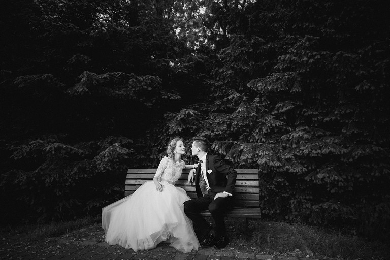 fotografia slubna slask, fotografia slubna katowice, zdjecia slubne katowice, fotograf slubny katowice, zdjecia slubne chorzow, fotografia slubna chorzow, zdjecia slubne bielsko, wesele kamienny kasztel, fotograf slubny bielsko, zdjecia slubne slask, katedra w sosnowcu, slub w katedrze w sosnowcu, sesja w parku slaskim, plener slubny w parku slaskim, dwoch fotografow na slub, fotografia slubna krakow,