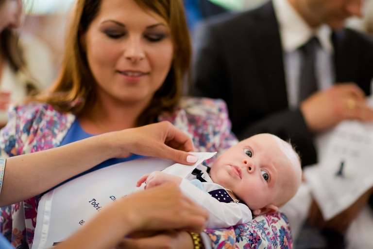 fotograf na chrzest krakow, fotograf na chrzest czechowice, fotograf na chrzest pszczyna, zdjecia z chrztu, fotograf bielsko, fotografia z chrztu krakow, dobry fotograf pszczyna, profesjonalny fotograf czechowice, reportaz fotograficzny z chrztu, fotograf na chrzest slask, reportaz z chrzcin, fotografia bielsko, dobry fotograf bielsko, fotograf czechowice, fotograf na uroczystosci rodzinne slask