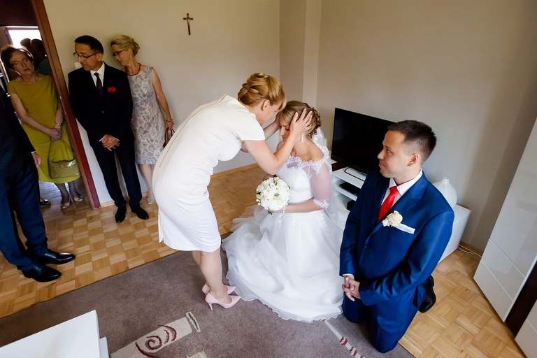 fotografia slubna slask, zdjecia slubne pszczyna, fotograf slubny pszczyna, zdjecia slubne slask, wesele markowy w pszczynie, slub w kosciele podwyzszenia krzyza w pszczynie, slub pszczyna, zdjecia slubne katowice, dwoch fotografow na slub, fotografia slubna krakow, fotografia slubna bielsko, zdjecia slubne bielsko