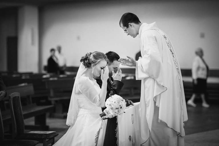 fotografia slubna slask, zdjecia slubne pszczyna, fotograf slubny pszczyna, zdjecia slubne slask, wesele markowy w pszczynie, slub w kosciele podwyzszenia krzyza w pszczynie, slub pszczyna, zdjecia slubne katowice, dwoch fotografow na slub, fotografia slubna krakow, fotografia slubna bielsko, zdjecia slubne bielsko