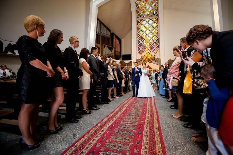 fotografia slubna slask, zdjecia slubne pszczyna, fotograf slubny pszczyna, zdjecia slubne slask, wesele markowy w pszczynie, slub w kosciele podwyzszenia krzyza w pszczynie, slub pszczyna, zdjecia slubne katowice, dwoch fotografow na slub, fotografia slubna krakow, fotografia slubna bielsko, zdjecia slubne bielsko