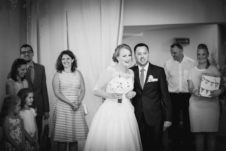 fotografia slubna slask, zdjecia slubne pszczyna, fotograf slubny pszczyna, zdjecia slubne slask, wesele markowy w pszczynie, slub w kosciele podwyzszenia krzyza w pszczynie, slub pszczyna, zdjecia slubne katowice, dwoch fotografow na slub, fotografia slubna krakow, fotografia slubna bielsko, zdjecia slubne bielsko