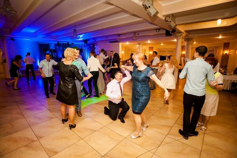 fotografia slubna slask, zdjecia slubne pszczyna, fotograf slubny pszczyna, zdjecia slubne slask, wesele markowy w pszczynie, slub w kosciele podwyzszenia krzyza w pszczynie, slub pszczyna, zdjecia slubne katowice, dwoch fotografow na slub, fotografia slubna krakow, fotografia slubna bielsko, zdjecia slubne bielsko