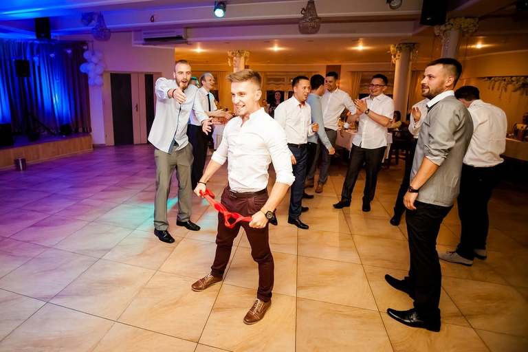 fotografia slubna slask, zdjecia slubne pszczyna, fotograf slubny pszczyna, zdjecia slubne slask, wesele markowy w pszczynie, slub w kosciele podwyzszenia krzyza w pszczynie, slub pszczyna, zdjecia slubne katowice, dwoch fotografow na slub, fotografia slubna krakow, fotografia slubna bielsko, zdjecia slubne bielsko