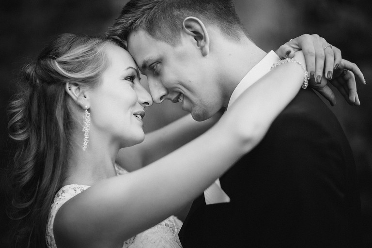 sesja slubna w Mosznej, plener slubny Moszna, sesja slubna na zamku, plener slubny w palacu, oryginalna sesja slubna, fotograf slubny slask, sesja slubna slask, zdjecia slubne opolskie, www.magiaobrazu.com, fotografia ślubna, plener ślubny na zamku, fotograf ślubny Kraków, palac w mosznej, fotografowie ślubni, fotograf małopolska, sesja plenerowa, klimatyczna sesja ślubna