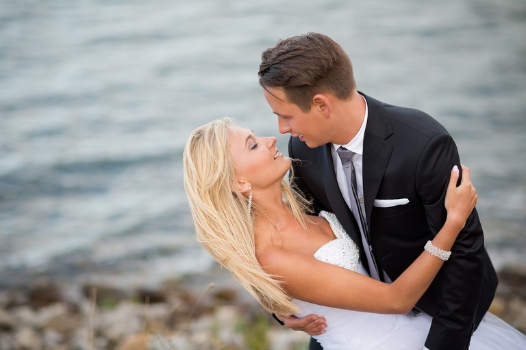 fotografia ślubna, fotografia ślubna bielsko, plener slubny pogoria, zdjecia slubne cieszyn, fotografia slubna zywiec, sesja slubna na pogorii, zdjęcia ślubne bielsko, nocny plener ślubny w katowicach, zdjecia slubne w naturze, nocna sesja slubna katowice, fotograf ślubny Bielsko, fotografowie ślubni, fotograf slubny śląsk, sesja plenerowa, www.magiaobrazu.com,