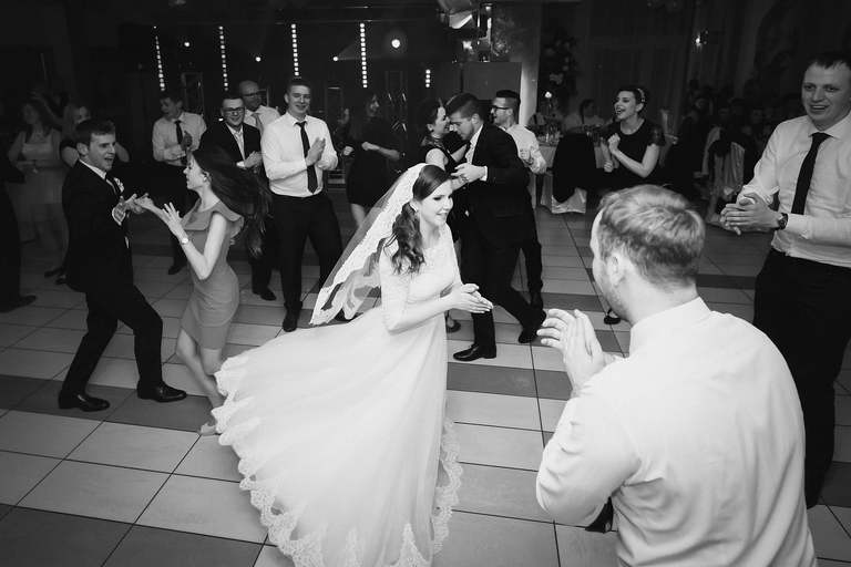 zdjecia slubne brenna, fotografia slubna brenna, fotografia slubna skoczow, wesele w hawanie brenna, wesele w brennej, slub w kosciele na lachach, zdjecia slubne zywiec, fotografia slubna, zdjecia slubne bielsko, fotograf slubny bielsko, fotograf slubny cieszyn, fotografia slubna cieszyn, www.magiaobrazu.com, zdjecia slubne bielsko, fotografia slubna slask, zdjecia slubne zywiec, zdjecia slubne cieszyn, dwoch fotografow na slub, zdjecia slubne slask,