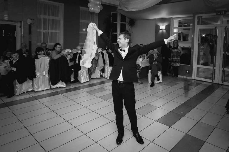 zdjecia slubne brenna, fotografia slubna brenna, fotografia slubna skoczow, wesele w hawanie brenna, wesele w brennej, slub w kosciele na lachach, zdjecia slubne zywiec, fotografia slubna, zdjecia slubne bielsko, fotograf slubny bielsko, fotograf slubny cieszyn, fotografia slubna cieszyn, www.magiaobrazu.com, zdjecia slubne bielsko, fotografia slubna slask, zdjecia slubne zywiec, zdjecia slubne cieszyn, dwoch fotografow na slub, zdjecia slubne slask,