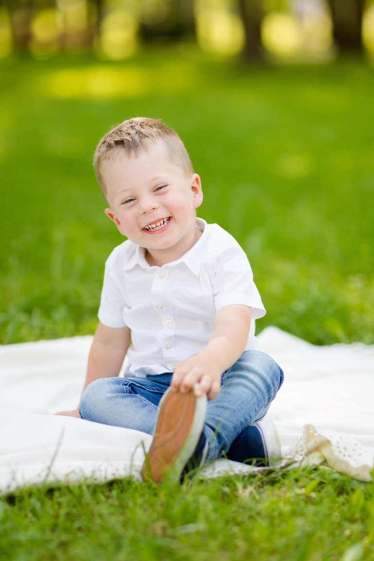 lifestylowa sesja rodzinna pszczyna, lifestylowe sesje rodzinne pszczyna, wiosenna sesja rodzinna, sesje dzieciece pszczyna, zdjecia dzieciece pszczyna, fotografia noworodkowa pszczyna, sesja rodzinna bielsko, fotografia rodzinna slask, zdjecia portretowe pszczyna, sesja portretowa bielsko, zdjecia w plenerze bielsko, rodzina w plenerze slask, fotografia dziecieca bielsko, zdjecia dzieci bielsko, fotografia rodzinna bielsko-biala, fotografia rodzinna slask, zdjecia ludzi slask, zdjecia dla rodzin, fotograf fotograf rodzinny slask, , fotograf czechowice, fotografia bielsko, zdjecia slask, www.magiaobrazu.com,