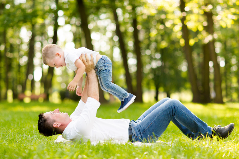 lifestylowa sesja rodzinna pszczyna, lifestylowe sesje rodzinne pszczyna, wiosenna sesja rodzinna, sesje dzieciece pszczyna, zdjecia dzieciece pszczyna, fotografia noworodkowa pszczyna, sesja rodzinna bielsko, fotografia rodzinna slask, zdjecia portretowe pszczyna, sesja portretowa bielsko, zdjecia w plenerze bielsko, rodzina w plenerze slask, fotografia dziecieca bielsko, zdjecia dzieci bielsko, fotografia rodzinna bielsko-biala, fotografia rodzinna slask, zdjecia ludzi slask, zdjecia dla rodzin, fotograf fotograf rodzinny slask, , fotograf czechowice, fotografia bielsko, zdjecia slask, www.magiaobrazu.com,