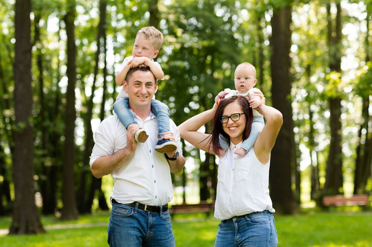 lifestylowa sesja rodzinna pszczyna, lifestylowe sesje rodzinne pszczyna, wiosenna sesja rodzinna, sesje dzieciece pszczyna, zdjecia dzieciece pszczyna, fotografia noworodkowa pszczyna, sesja rodzinna bielsko, fotografia rodzinna slask, zdjecia portretowe pszczyna, sesja portretowa bielsko, zdjecia w plenerze bielsko, rodzina w plenerze slask, fotografia dziecieca bielsko, zdjecia dzieci bielsko, fotografia rodzinna bielsko-biala, fotografia rodzinna slask, zdjecia ludzi slask, zdjecia dla rodzin, fotograf fotograf rodzinny slask, , fotograf czechowice, fotografia bielsko, zdjecia slask, www.magiaobrazu.com,