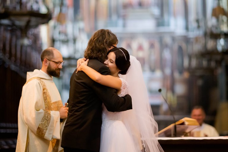 fotografia slubna, fotografia slubna krakow, zdjecia slubne krakow, fotograf slubny krakow, fotograf na wesele krakow, slub w klasztorze dominikanow krakow, slub dominikanie krakow, Hilton Garden Inn Krakow, wesele w Hiltonie Krakow, najlepsze zdjecia slubne, fotografia slubna slask, zdjecia slubne slask, fotografia slubna wieliczka, zdjecia slubne wieliczka, zdjecia slubne bielsko, fotograf slubny bielsko, www.magiaobrazu.com, zdjecia slubne bielsko, fotografia slubna slask, fotograf cieszyn, zdjecia slubne cieszyn