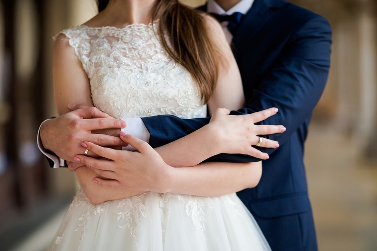 plener slubny na rynku w krakowie, sesja slubna na krakowskim rynku, sesja slubna o swicie, plener slubny o swicie, fotografia slubna krakow, zdjecia slubne krakow, fotograf slubny krakow, dwoch fotografow na slub, zdjecia slubne cieszyn, sesja slubna na wawelu, plener slubny wawel, fotografia slubna cieszyn