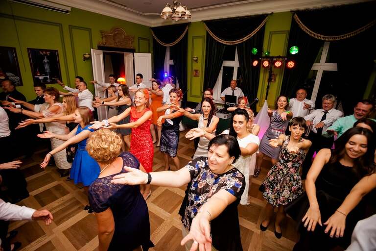 fotografia slubna, zdjecia slubne bielsko, fotograf slubny bielsko, www.magiaobrazu.com, zdjecia slubne bielsko, fotografia slubna slask, zdjecia slubne zywiec, Pałac Kotulińskich, fotograf cieszyn, zdjecia slubne cieszyn; kosciol w bielsko, dwoch fotografow na slub, zdjecia slubne slask, wesele w Pałacu Kotulińskich