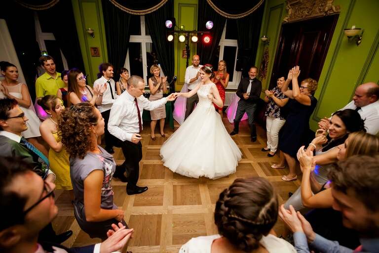 fotografia slubna, zdjecia slubne bielsko, fotograf slubny bielsko, www.magiaobrazu.com, zdjecia slubne bielsko, fotografia slubna slask, zdjecia slubne zywiec, Pałac Kotulińskich, fotograf cieszyn, zdjecia slubne cieszyn; kosciol w bielsko, dwoch fotografow na slub, zdjecia slubne slask, wesele w Pałacu Kotulińskich