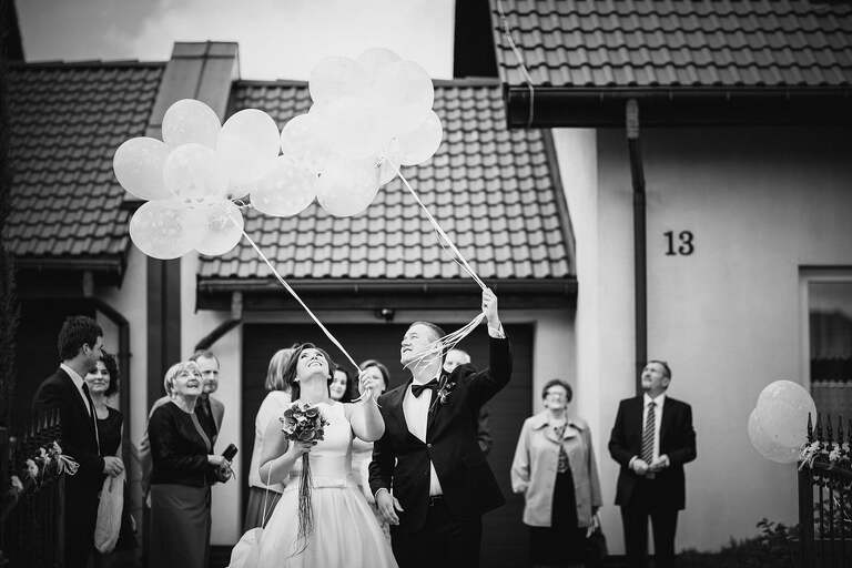 fotografia slubna slask, fotografia slubna zory, zdjecia slubne zory, fotograf slubny zory, zdjecia slubne piekary, fotografia slubna piekary, zdjecia slubne bielsko, wesele w rezydencji luxury piekary, fotograf slubny bielsko, hotel rezydencja luxury piekary, zdjecia slubne slask, Kościół Św. Ap. Filipa i Jakuba, wesele w hotelu w piekarach, zdjecia slubne katowice, dwoch fotografow na slub, fotografia slubna krakow, fotograf slubny katowice