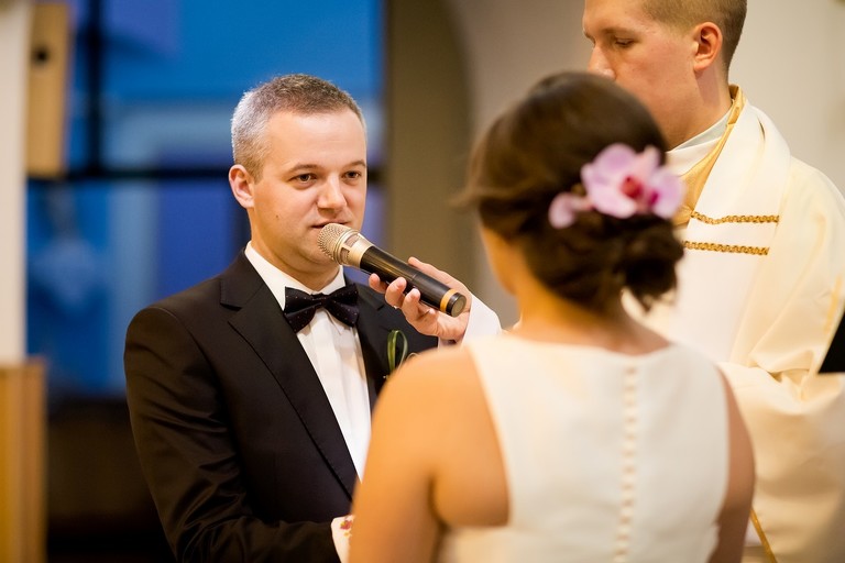 fotografia slubna slask, fotografia slubna zory, zdjecia slubne zory, fotograf slubny zory, zdjecia slubne piekary, fotografia slubna piekary, zdjecia slubne bielsko, wesele w rezydencji luxury piekary, fotograf slubny bielsko, hotel rezydencja luxury piekary, zdjecia slubne slask, Kościół Św. Ap. Filipa i Jakuba, wesele w hotelu w piekarach, zdjecia slubne katowice, dwoch fotografow na slub, fotografia slubna krakow, fotograf slubny katowice