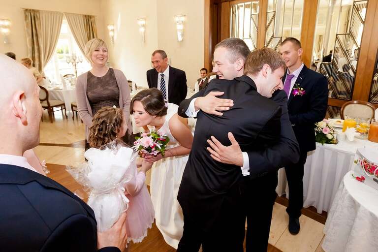 fotografia slubna slask, fotografia slubna zory, zdjecia slubne zory, fotograf slubny zory, zdjecia slubne piekary, fotografia slubna piekary, zdjecia slubne bielsko, wesele w rezydencji luxury piekary, fotograf slubny bielsko, hotel rezydencja luxury piekary, zdjecia slubne slask, Kościół Św. Ap. Filipa i Jakuba, wesele w hotelu w piekarach, zdjecia slubne katowice, dwoch fotografow na slub, fotografia slubna krakow, fotograf slubny katowice