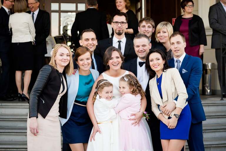 fotografia slubna slask, fotografia slubna zory, zdjecia slubne zory, fotograf slubny zory, zdjecia slubne piekary, fotografia slubna piekary, zdjecia slubne bielsko, wesele w rezydencji luxury piekary, fotograf slubny bielsko, hotel rezydencja luxury piekary, zdjecia slubne slask, Kościół Św. Ap. Filipa i Jakuba, wesele w hotelu w piekarach, zdjecia slubne katowice, dwoch fotografow na slub, fotografia slubna krakow, fotograf slubny katowice