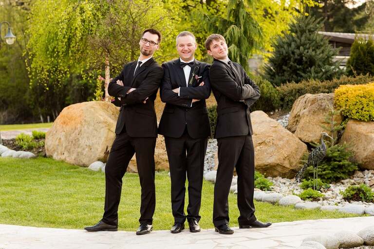 fotografia slubna slask, fotografia slubna zory, zdjecia slubne zory, fotograf slubny zory, zdjecia slubne piekary, fotografia slubna piekary, zdjecia slubne bielsko, wesele w rezydencji luxury piekary, fotograf slubny bielsko, hotel rezydencja luxury piekary, zdjecia slubne slask, Kościół Św. Ap. Filipa i Jakuba, wesele w hotelu w piekarach, zdjecia slubne katowice, dwoch fotografow na slub, fotografia slubna krakow, fotograf slubny katowice