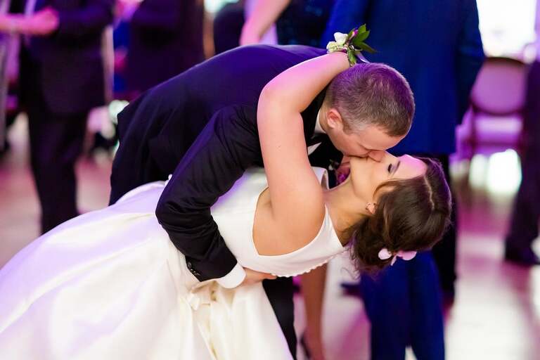 fotografia slubna slask, fotografia slubna zory, zdjecia slubne zory, fotograf slubny zory, zdjecia slubne piekary, fotografia slubna piekary, zdjecia slubne bielsko, wesele w rezydencji luxury piekary, fotograf slubny bielsko, hotel rezydencja luxury piekary, zdjecia slubne slask, Kościół Św. Ap. Filipa i Jakuba, wesele w hotelu w piekarach, zdjecia slubne katowice, dwoch fotografow na slub, fotografia slubna krakow, fotograf slubny katowice