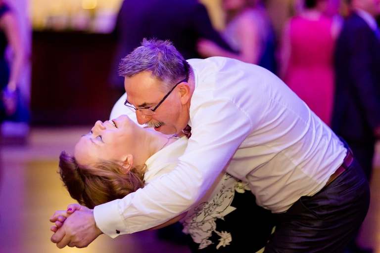 fotografia slubna slask, fotografia slubna zory, zdjecia slubne zory, fotograf slubny zory, zdjecia slubne piekary, fotografia slubna piekary, zdjecia slubne bielsko, wesele w rezydencji luxury piekary, fotograf slubny bielsko, hotel rezydencja luxury piekary, zdjecia slubne slask, Kościół Św. Ap. Filipa i Jakuba, wesele w hotelu w piekarach, zdjecia slubne katowice, dwoch fotografow na slub, fotografia slubna krakow, fotograf slubny katowice