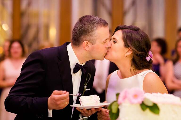 fotografia slubna slask, fotografia slubna zory, zdjecia slubne zory, fotograf slubny zory, zdjecia slubne piekary, fotografia slubna piekary, zdjecia slubne bielsko, wesele w rezydencji luxury piekary, fotograf slubny bielsko, hotel rezydencja luxury piekary, zdjecia slubne slask, Kościół Św. Ap. Filipa i Jakuba, wesele w hotelu w piekarach, zdjecia slubne katowice, dwoch fotografow na slub, fotografia slubna krakow, fotograf slubny katowice