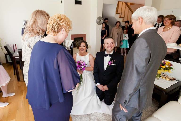 fotografia slubna slask, fotografia slubna zory, zdjecia slubne zory, fotograf slubny zory, zdjecia slubne piekary, fotografia slubna piekary, zdjecia slubne bielsko, wesele w rezydencji luxury piekary, fotograf slubny bielsko, hotel rezydencja luxury piekary, zdjecia slubne slask, Kościół Św. Ap. Filipa i Jakuba, wesele w hotelu w piekarach, zdjecia slubne katowice, dwoch fotografow na slub, fotografia slubna krakow, fotograf slubny katowice