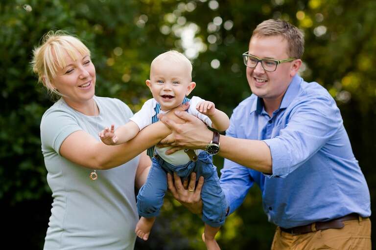 lifestylowa sesja rodzinna pszczyna, lifestylowe sesje rodzinne pszczyna, sesje dzieciece pszczyna, zdjecia dzieciece pszczyna, fotografia noworodkowa pszczyna, sesja rodzinna bielsko, fotografia rodzinna śląsk, zdjęcia portretowe pszczyna, sesja portretowa bielsko, zdjęcia w plenerze bielsko, rodzina w plenerze sląsk, fotografia dziecięca bielsko, zdjęcia dzieci bielsko, fotografia rodzinna bielsko-biala, fotografia rodzinna slask, zdjecia ludzi slask, zdjecia dla rodzin, fotograf fotograf rodzinny slask, , fotograf czechowice, fotografia bielsko, zdjecia slask, www.magiaobrazu.com,