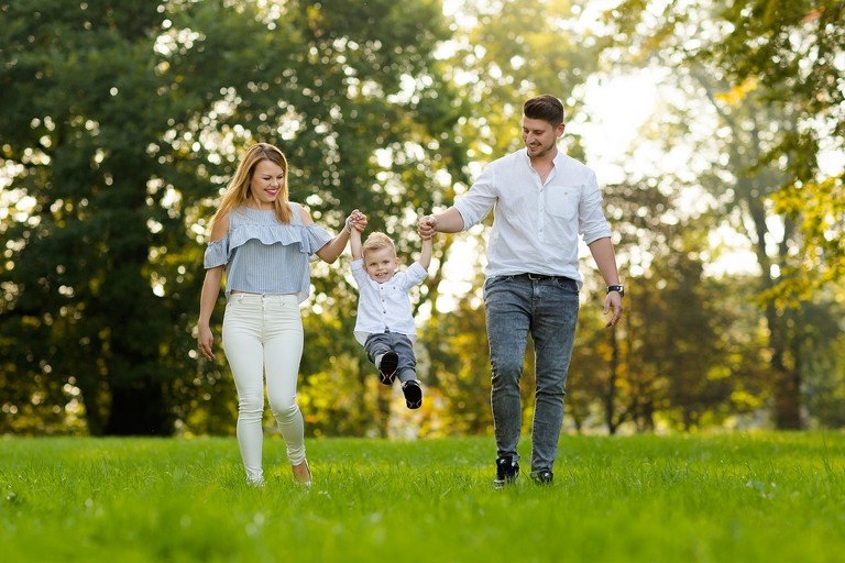 lifestylowa sesja rodzinna pszczyna, lifestylowe sesje rodzinne pszczyna, sesje dzieciece pszczyna, zdjecia dzieciece pszczyna, fotografia noworodkowa pszczyna, sesja rodzinna bielsko, fotografia rodzinna śląsk, zdjęcia portretowe pszczyna, sesja portretowa bielsko, zdjęcia w plenerze bielsko, rodzina w plenerze sląsk, fotografia dziecięca bielsko, zdjęcia dzieci bielsko, fotografia rodzinna bielsko-biala, fotografia rodzinna slask, zdjecia ludzi slask, zdjecia dla rodzin, fotograf fotograf rodzinny slask, , fotograf czechowice, fotografia bielsko, zdjecia slask, www.magiaobrazu.com,