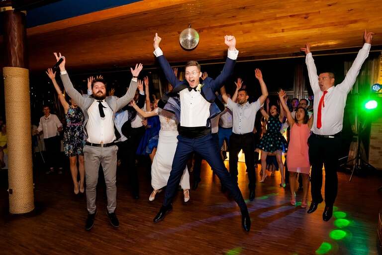 fotografia slubna slask, fotografia slubna katowice, zdjecia slubne katowice, fotograf slubny katowice, zdjecia slubne sosnowiec, fotografia slubna chorzow, zdjecia slubne bielsko, wesele shuma dabrowa gornicza, fotograf slubny bielsko, zdjecia slubne slask, wesele w shumie w dabrowie gorniczej, slub w kosciele podwyzszenia krzyza w sosnowcu, perfect moments, dwoch fotografow na slub, fotografia slubna krakow,