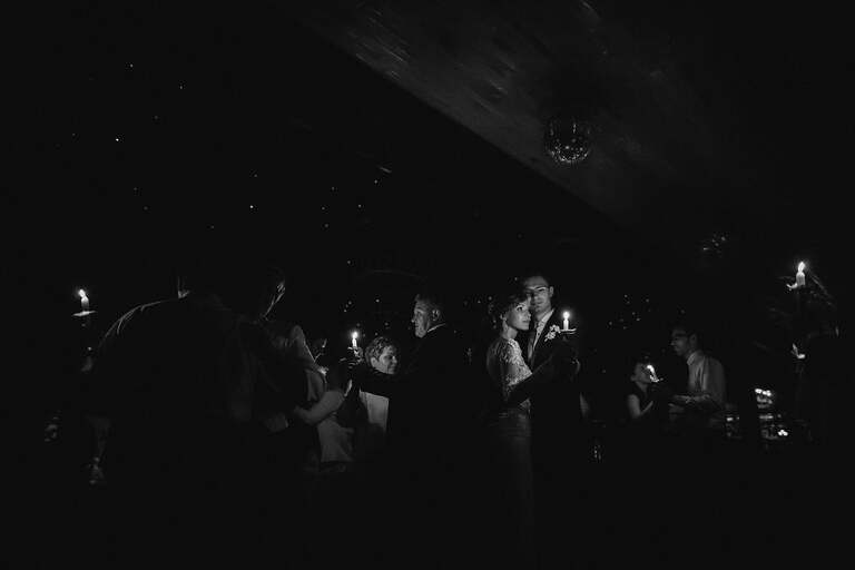 fotografia slubna slask, fotografia slubna katowice, zdjecia slubne katowice, fotograf slubny katowice, zdjecia slubne sosnowiec, fotografia slubna chorzow, zdjecia slubne bielsko, wesele shuma dabrowa gornicza, fotograf slubny bielsko, zdjecia slubne slask, wesele w shumie w dabrowie gorniczej, slub w kosciele podwyzszenia krzyza w sosnowcu, perfect moments, dwoch fotografow na slub, fotografia slubna krakow,