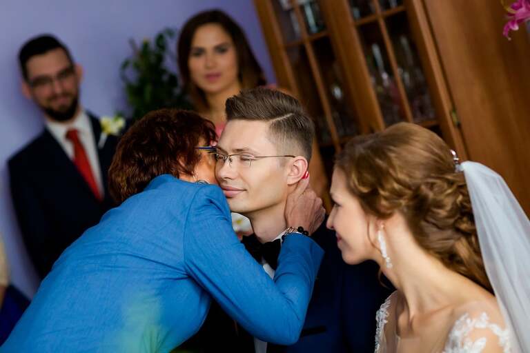 fotografia slubna slask, fotografia slubna katowice, zdjecia slubne katowice, fotograf slubny katowice, zdjecia slubne sosnowiec, fotografia slubna chorzow, zdjecia slubne bielsko, wesele shuma dabrowa gornicza, fotograf slubny bielsko, zdjecia slubne slask, wesele w shumie w dabrowie gorniczej, slub w kosciele podwyzszenia krzyza w sosnowcu, perfect moments, dwoch fotografow na slub, fotografia slubna krakow,