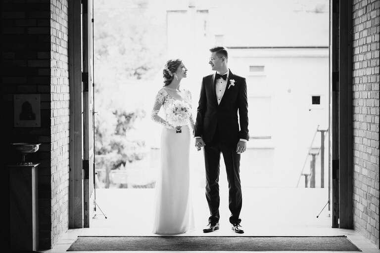 fotografia slubna slask, fotografia slubna katowice, zdjecia slubne katowice, fotograf slubny katowice, zdjecia slubne sosnowiec, fotografia slubna chorzow, zdjecia slubne bielsko, wesele shuma dabrowa gornicza, fotograf slubny bielsko, zdjecia slubne slask, wesele w shumie w dabrowie gorniczej, slub w kosciele podwyzszenia krzyza w sosnowcu, perfect moments, dwoch fotografow na slub, fotografia slubna krakow,