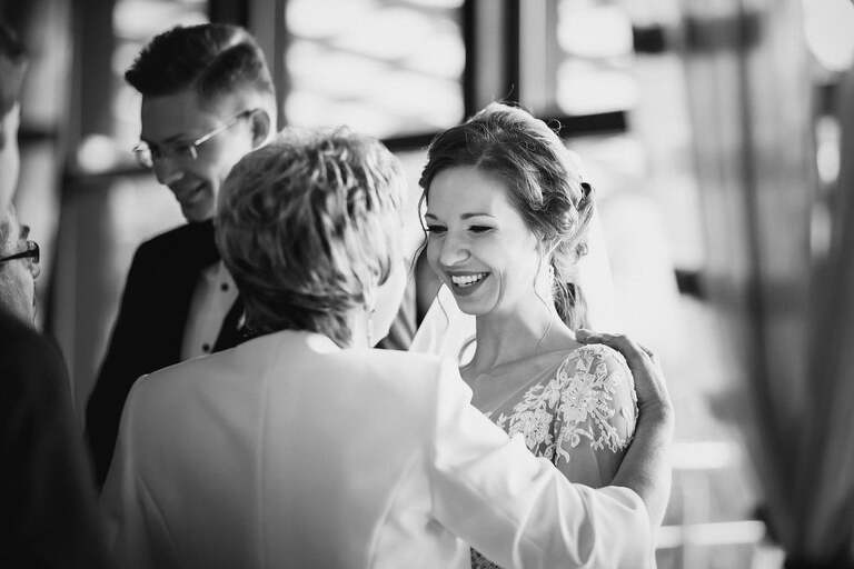 fotografia slubna slask, fotografia slubna katowice, zdjecia slubne katowice, fotograf slubny katowice, zdjecia slubne sosnowiec, fotografia slubna chorzow, zdjecia slubne bielsko, wesele shuma dabrowa gornicza, fotograf slubny bielsko, zdjecia slubne slask, wesele w shumie w dabrowie gorniczej, slub w kosciele podwyzszenia krzyza w sosnowcu, perfect moments, dwoch fotografow na slub, fotografia slubna krakow,