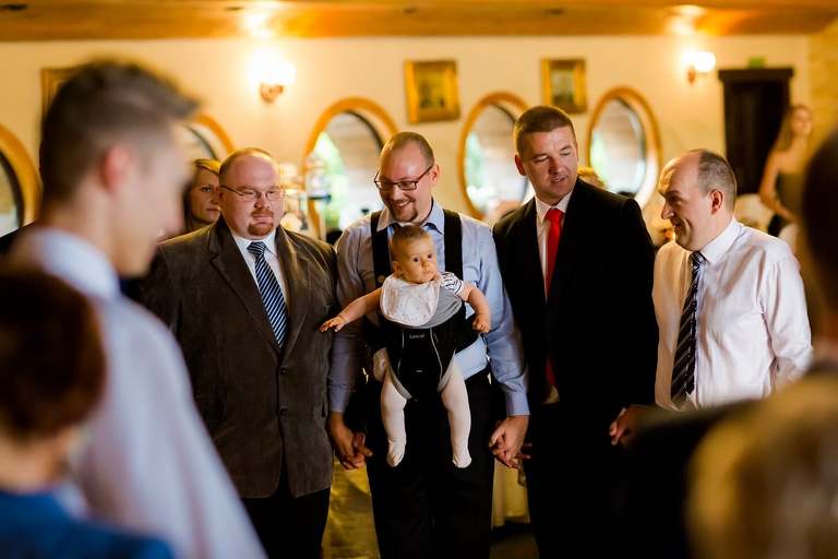 fotografia slubna slask, fotografia slubna katowice, zdjecia slubne katowice, fotograf slubny katowice, zdjecia slubne sosnowiec, fotografia slubna chorzow, zdjecia slubne bielsko, wesele shuma dabrowa gornicza, fotograf slubny bielsko, zdjecia slubne slask, wesele w shumie w dabrowie gorniczej, slub w kosciele podwyzszenia krzyza w sosnowcu, perfect moments, dwoch fotografow na slub, fotografia slubna krakow,