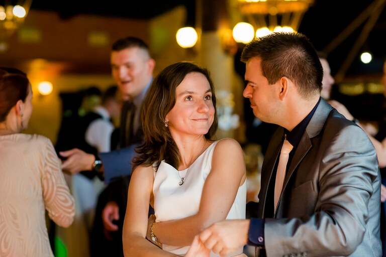 fotografia slubna slask, fotografia slubna katowice, zdjecia slubne katowice, fotograf slubny katowice, zdjecia slubne sosnowiec, fotografia slubna chorzow, zdjecia slubne bielsko, wesele shuma dabrowa gornicza, fotograf slubny bielsko, zdjecia slubne slask, wesele w shumie w dabrowie gorniczej, slub w kosciele podwyzszenia krzyza w sosnowcu, perfect moments, dwoch fotografow na slub, fotografia slubna krakow,