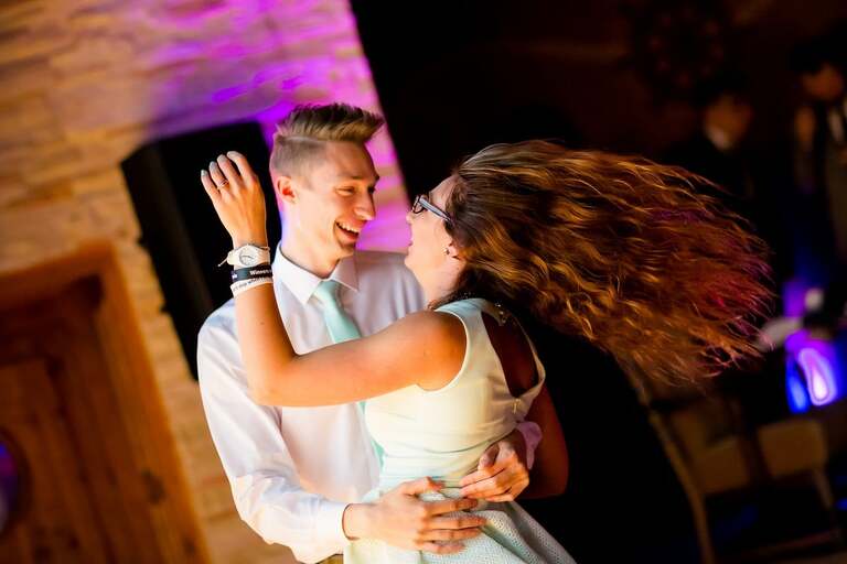 fotografia slubna slask, fotografia slubna katowice, zdjecia slubne katowice, fotograf slubny katowice, zdjecia slubne sosnowiec, fotografia slubna chorzow, zdjecia slubne bielsko, wesele shuma dabrowa gornicza, fotograf slubny bielsko, zdjecia slubne slask, wesele w shumie w dabrowie gorniczej, slub w kosciele podwyzszenia krzyza w sosnowcu, perfect moments, dwoch fotografow na slub, fotografia slubna krakow,