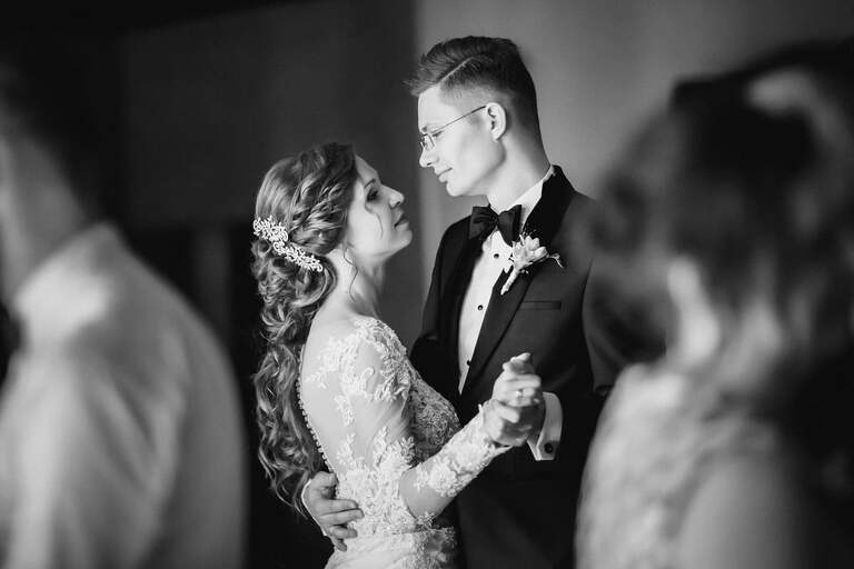 fotografia slubna slask, fotografia slubna katowice, zdjecia slubne katowice, fotograf slubny katowice, zdjecia slubne sosnowiec, fotografia slubna chorzow, zdjecia slubne bielsko, wesele shuma dabrowa gornicza, fotograf slubny bielsko, zdjecia slubne slask, wesele w shumie w dabrowie gorniczej, slub w kosciele podwyzszenia krzyza w sosnowcu, perfect moments, dwoch fotografow na slub, fotografia slubna krakow,