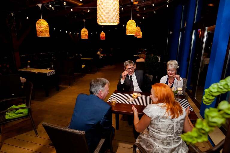 fotografia slubna slask, fotografia slubna katowice, zdjecia slubne katowice, fotograf slubny katowice, zdjecia slubne sosnowiec, fotografia slubna chorzow, zdjecia slubne bielsko, wesele shuma dabrowa gornicza, fotograf slubny bielsko, zdjecia slubne slask, wesele w shumie w dabrowie gorniczej, slub w kosciele podwyzszenia krzyza w sosnowcu, perfect moments, dwoch fotografow na slub, fotografia slubna krakow,