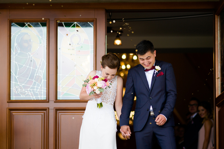 fotografia slubna bielsko, zdjecia slubne bielsko, fotograf slubny slask, slub w kosciele w kobielicach, wesele w karczmie kuban goczalkowice, wesele w goczalkowicach, fotografia slubna katowice, zdjecia slubne katowice, zdjecia slubne zywiec, fotografia slubna, zdjecia slubne bielsko, fotograf slubny bielsko, fotograf slubny cieszyn, fotografia slubna cieszyn, www.magiaobrazu.com, zdjecia slubne czechowice, fotografia slubna slask, zdjecia slubne zywiec, zdjecia slubne cieszyn, dwoch fotografow na slub, zdjecia slubne slask,