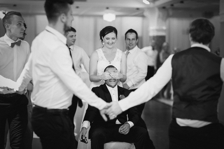 fotografia slubna, slub w alwerni, slub klasztor alwernia, fotografia slubna krakow, zdjecia slubne krakow, fotograf slubny krakow, fotograf na wesele krakow, wesele w kajasowce, wesele kasztel kajasowka, zdjecia slubne slask, fotograf slubny slask, fotograf na slub krakow, wesele miedzynarodowe, zdjecia slubne bielsko, fotograf slubny bielsko, www.magiaobrazu.com, zdjecia slubne bielsko, fotografia slubna slask, fotograf cieszyn, zdjecia slubne cieszyn