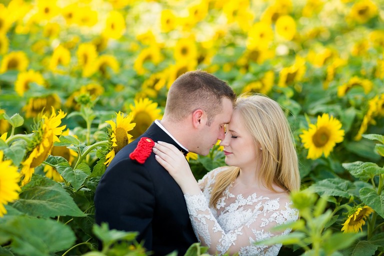 plener slubny na jurze, sesja slubna na jurze, plener slubny skalki slask, sesja slubna na skalkach slask, fotografia slubna slask, zdjecia slubne slask, fotografia slubna katowice, zdjecia slubne katowice, romantyczna sesja slubna slask, fotografia slubna czestochowa, zdjecia slubne zawiercie, zdjecia slubne bielsko, fotograf slubny katowice, zdjecia slubne katowice, fotografia slubna bielsko, oryginalny plener slubny, oryginalna sesja slubna, sesja slubna z autem, www.magiaobrazu.com, Anna i Jacek Bieniek,