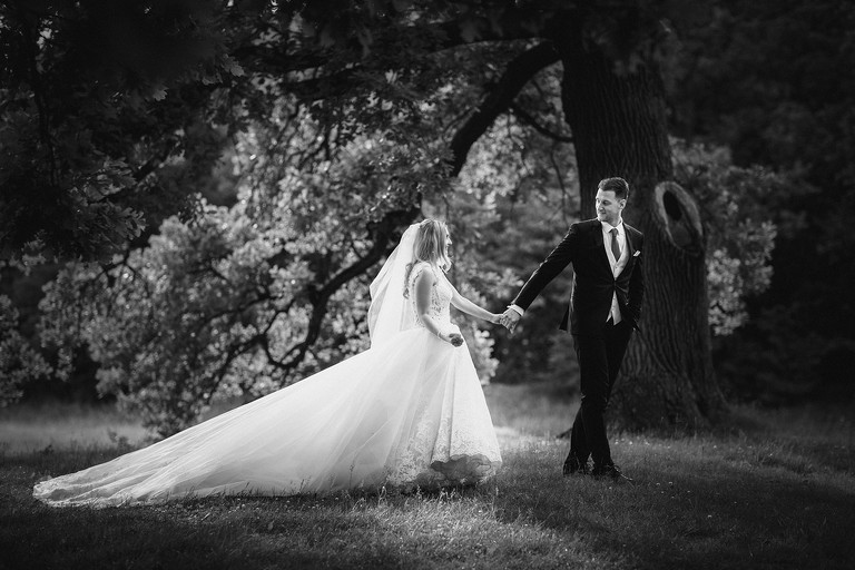 sesja slubna w Mosznej, plener slubny Moszna, sesja slubna na zamku, plener slubny w palacu, www.magiaobrazu.com, fotografia slubna w Mosznej, plener slubny w Krakowie, fotograf slubny Krakow, fotografowie slubni, fotograf malopolska, sesja plenerowa, klimatyczna sesja slubna, plener w Mosznej, Zamek w Mosznej, oryginalna sesja slubna, fotograf slubny slask, sesja slubna slask, zdjecia slubne opolskie, www.magiaobrazu.com, fotografia slubna, plener slubny na zamku, fotograf slubny Krakow, palac w mosznej, fotografowie slubni, fotograf mal‚opolska, sesja plenerowa, klimatyczna sesja slubna