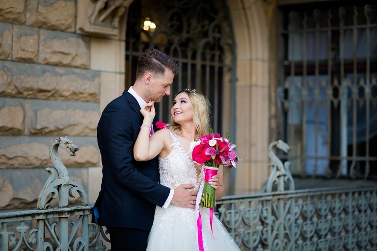 sesja slubna w Mosznej, plener slubny Moszna, sesja slubna na zamku, plener slubny w palacu, www.magiaobrazu.com, fotografia slubna w Mosznej, plener slubny w Krakowie, fotograf slubny Krakow, fotografowie slubni, fotograf malopolska, sesja plenerowa, klimatyczna sesja slubna, plener w Mosznej, Zamek w Mosznej, oryginalna sesja slubna, fotograf slubny slask, sesja slubna slask, zdjecia slubne opolskie, www.magiaobrazu.com, fotografia slubna, plener slubny na zamku, fotograf slubny Krakow, palac w mosznej, fotografowie slubni, fotograf mal‚opolska, sesja plenerowa, klimatyczna sesja slubna