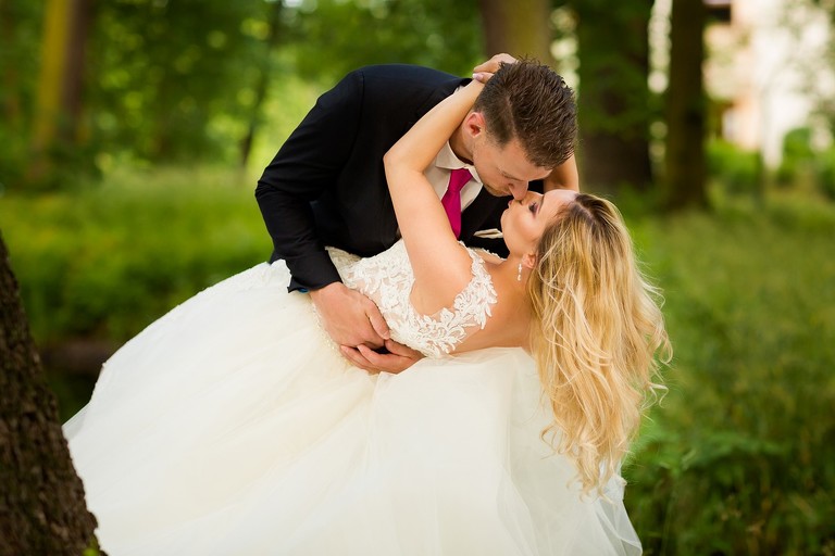 sesja slubna w Mosznej, plener slubny Moszna, sesja slubna na zamku, plener slubny w palacu, www.magiaobrazu.com, fotografia slubna w Mosznej, plener slubny w Krakowie, fotograf slubny Krakow, fotografowie slubni, fotograf malopolska, sesja plenerowa, klimatyczna sesja slubna, plener w Mosznej, Zamek w Mosznej, oryginalna sesja slubna, fotograf slubny slask, sesja slubna slask, zdjecia slubne opolskie, www.magiaobrazu.com, fotografia slubna, plener slubny na zamku, fotograf slubny Krakow, palac w mosznej, fotografowie slubni, fotograf mal‚opolska, sesja plenerowa, klimatyczna sesja slubna